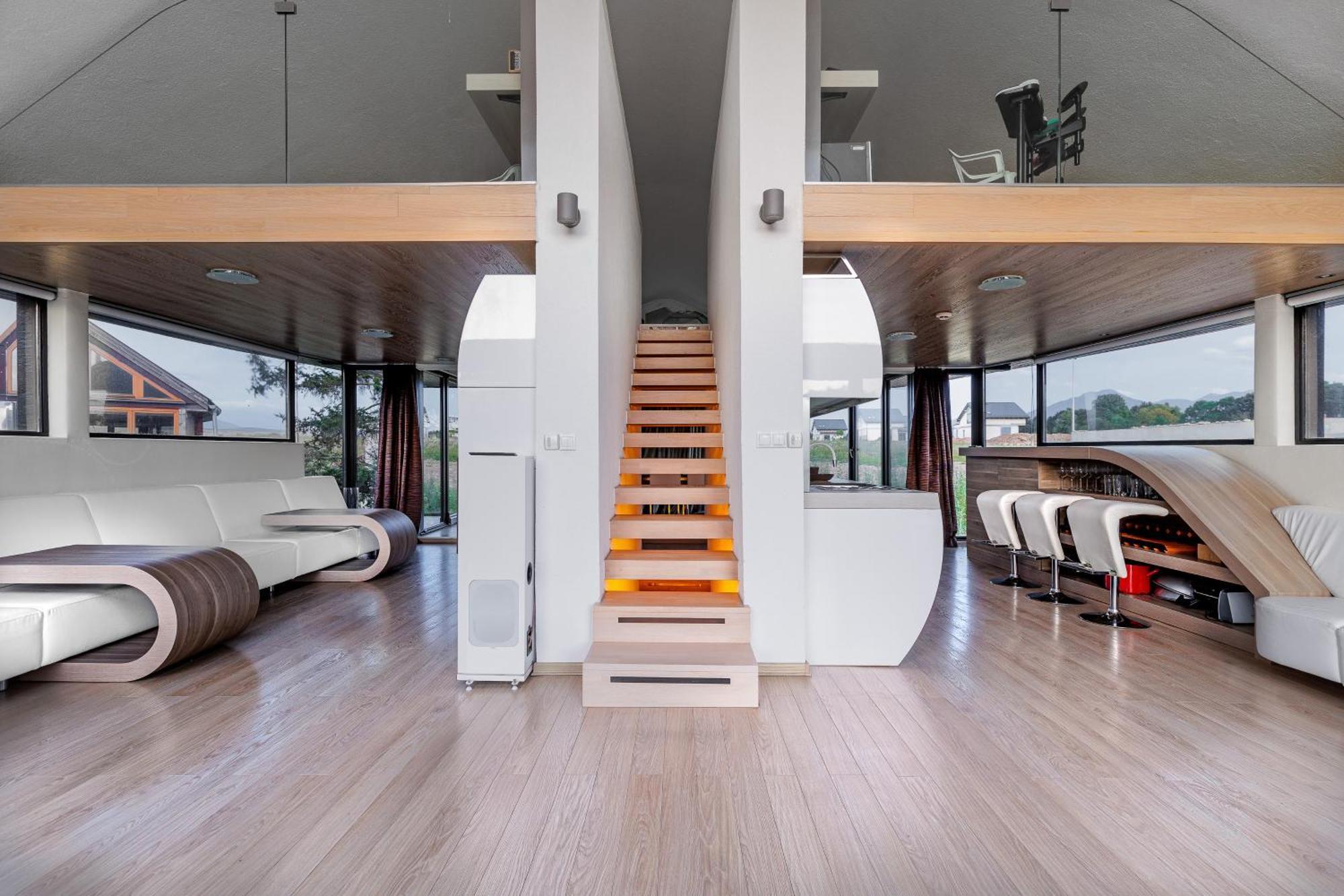 Unique Boat Shaped House At Lakefront #instaworth Holiday home Liptovsky Mikulas